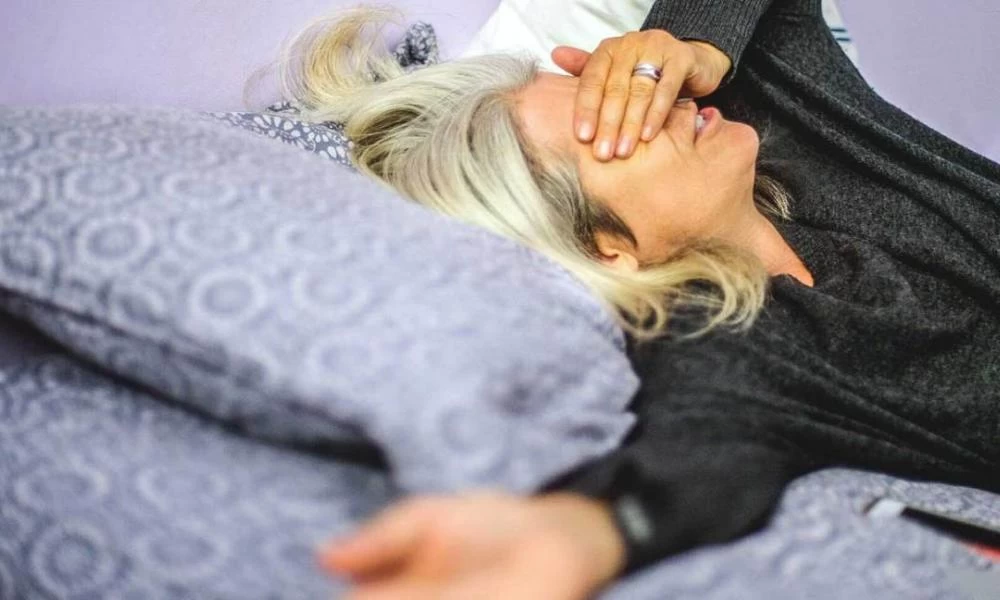 Τι μας γερνάει πριν την ώρα μας, μας παχαίνει και μας αρρωσταίνει;